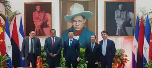 Qu Yuhui presenta cartas credenciales como nuevo embajador de China en Nicaragua