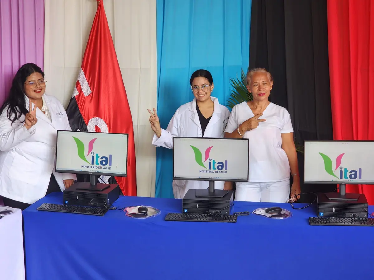Tecnología al servicio del pueblo: entregan computadoras a hospitales y centros de salud