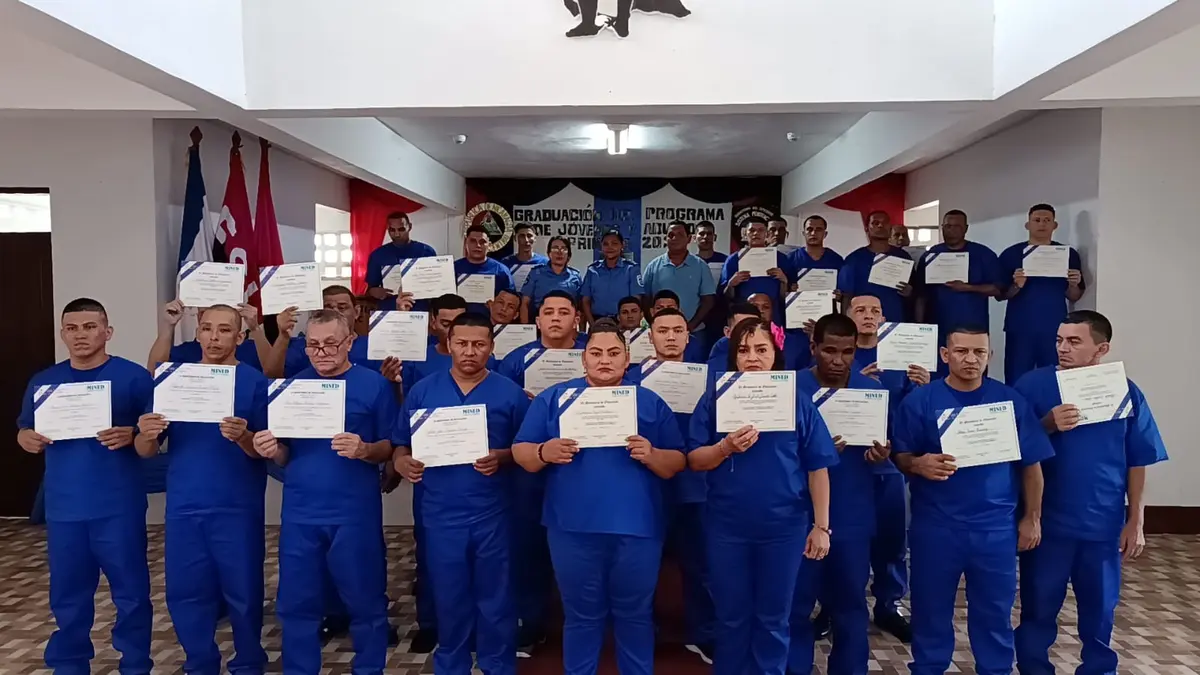Educación que transforma: privados de libertad celebran su promoción de primaria