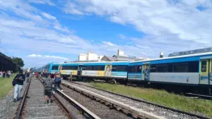 Descarrilamiento de tren en Argentina deja 19 pasajeros lesionados