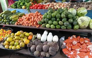 Productos frescos y suficientes en los mercados nacionales durante las festividades