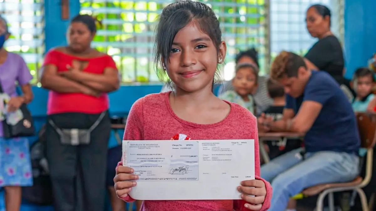 Bono presidencial beneficiará a más de 470 mil niños en el inicio del año escolar