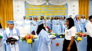 Caribe Sur celebra graduación de 21 nuevos maestros