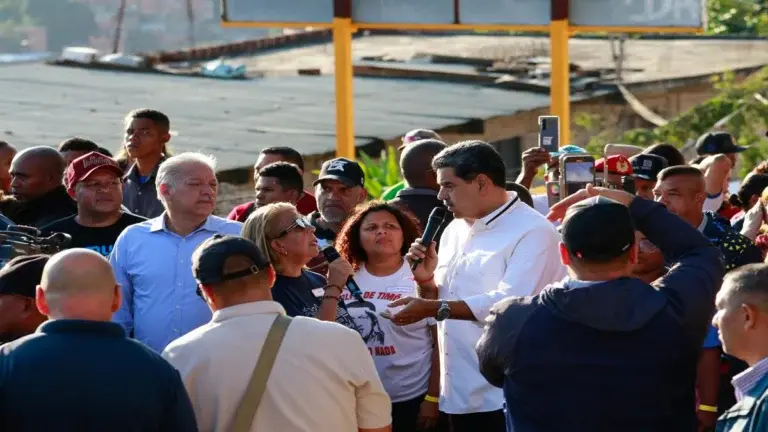 Venezolanos mantienen esperanza pese a presiones de EE.UU.