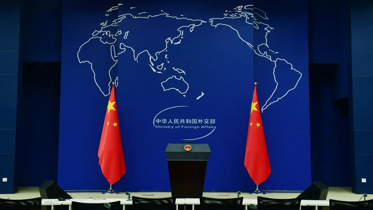 China pide a Estados Unidos liberar de inmediato al Presidente Nicolás Maduro y a su esposa