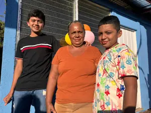 Familias de Chinandega estrenan viviendas dignas