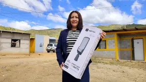 Avanza electrificación en el complejo habitacional Bismark Martínez en Ocotal