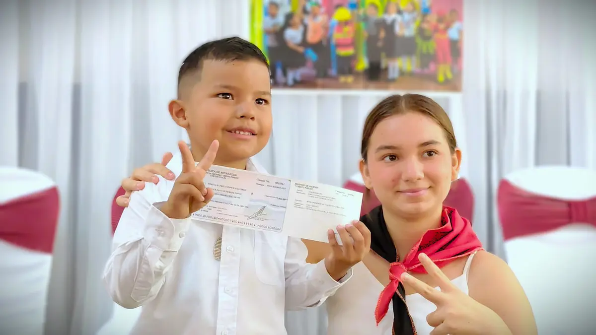 Niñez de Nueva Segovia reciben Bono Escolar 2026