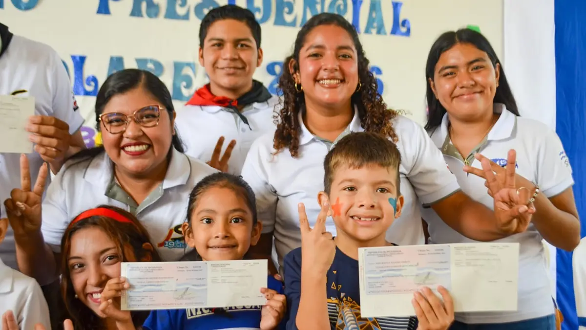 Más de 3 mil niños reciben Bono Escolar 2026 en Nindirí