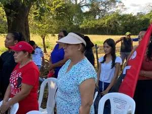 Carazo avanza con electrificación de 30 viviendas en San Juan