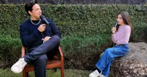 Aitana Derbez cautiva en nuevo dueto con su hermano Vadhir