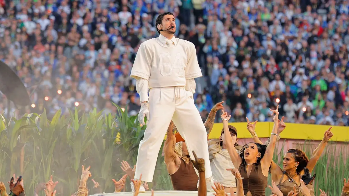 “Qué rico es ser latino”: Bad Bunny protagoniza un show histórico en la Super Bowl