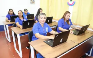 Mujeres del Sistema Penitenciario fortalecen su formación con nueva aula tecnológica