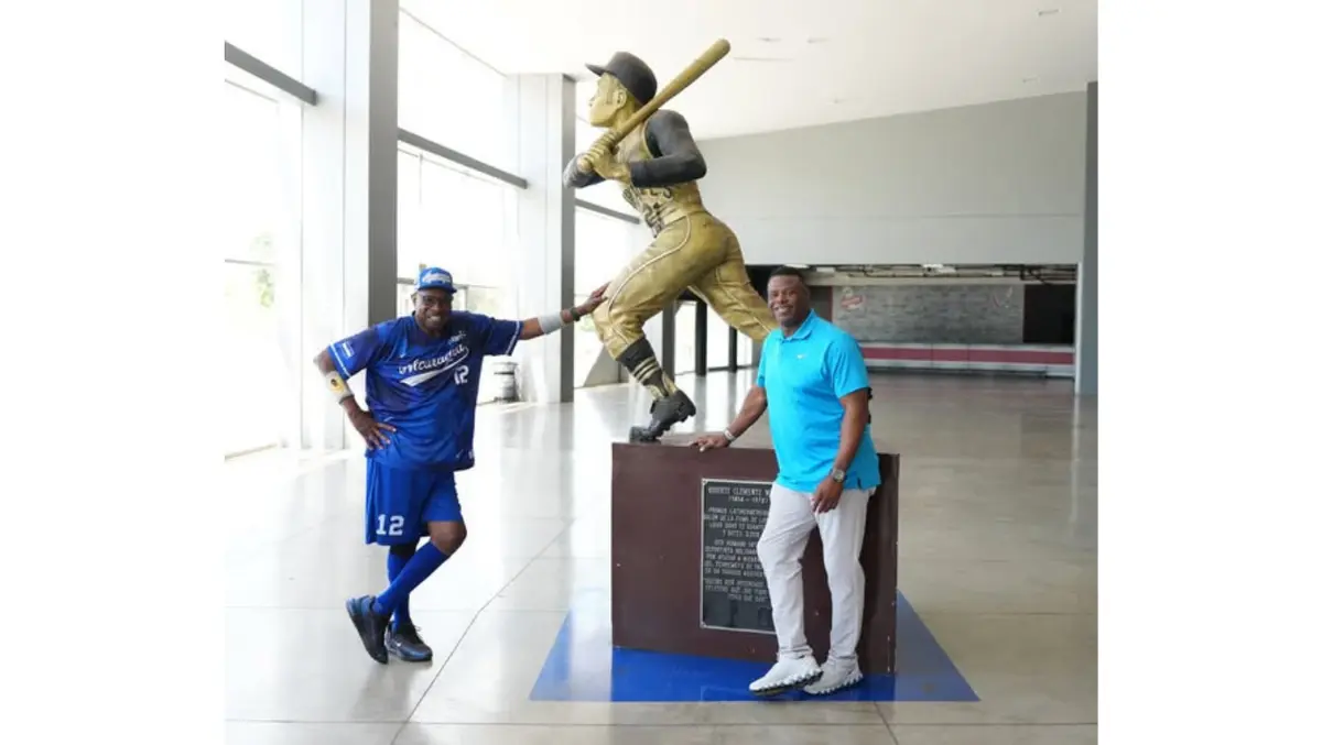 Leyendas del béisbol internacional visitan Nicaragua y celebran legado de Clemente