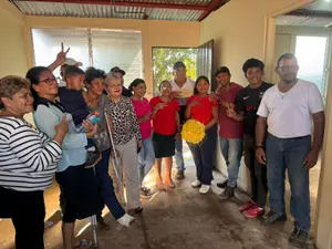 Entregan más viviendas solidarias a familias de Chinandega