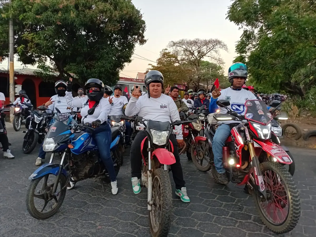 Managua honra con alegre diana el legado inmortal del General Sandino