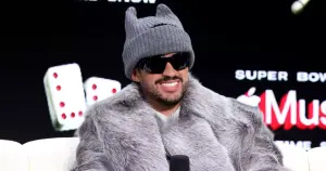 Bad Bunny calienta motores para su show del Super Bowl: “Será una gran fiesta”