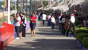 Familias disfrutan del Puerto Salvador Allende en Managua