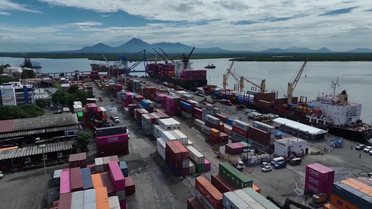 Puerto San Jorge destaca en actividad turística y comercial esta semana