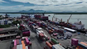 Puerto San Jorge destaca en actividad turística y comercial esta semana