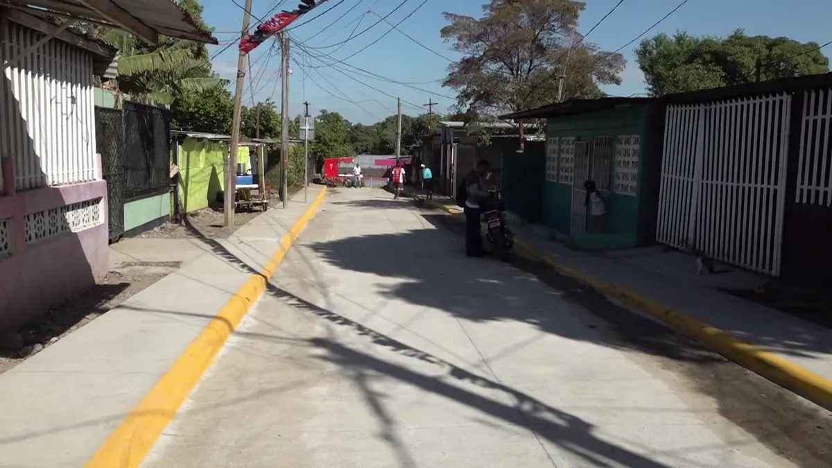 Barrio Laureles Norte mejora su infraestructura vial en Managua