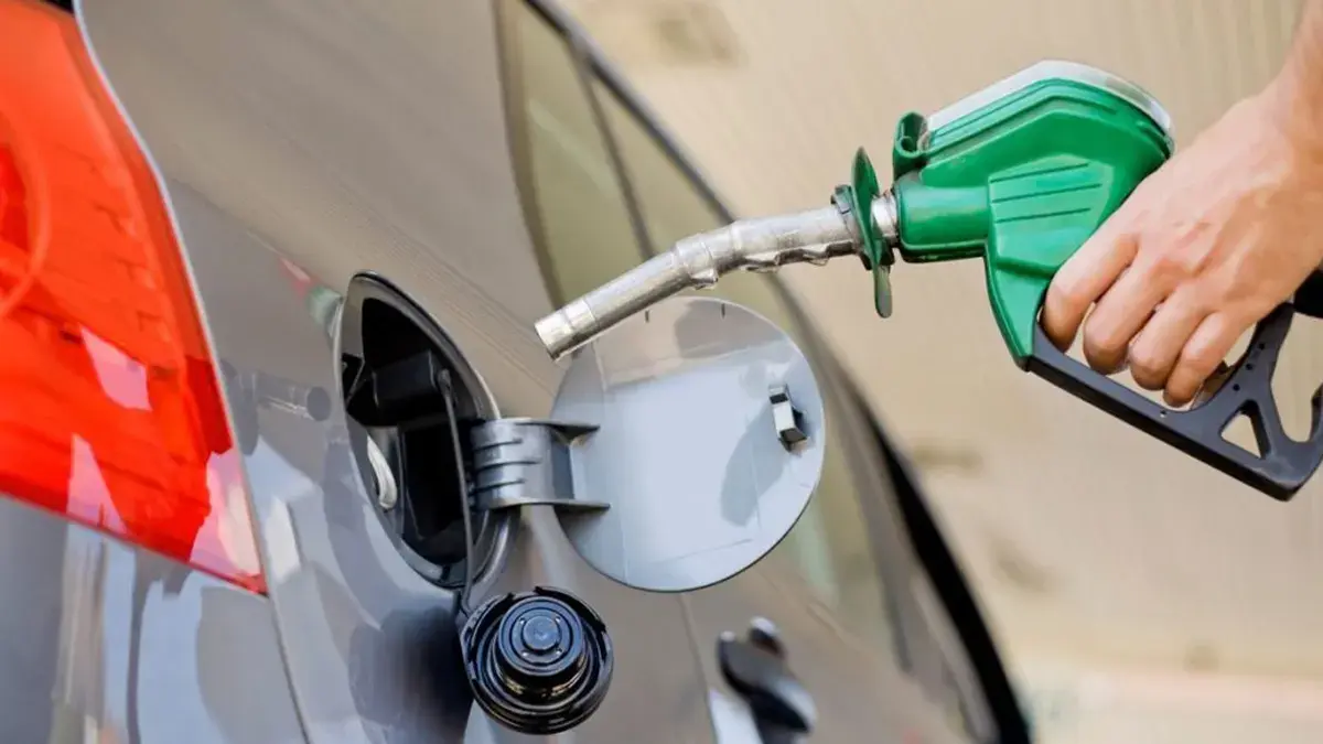 Precios de los combustibles y sus derivados se mantienen congelados