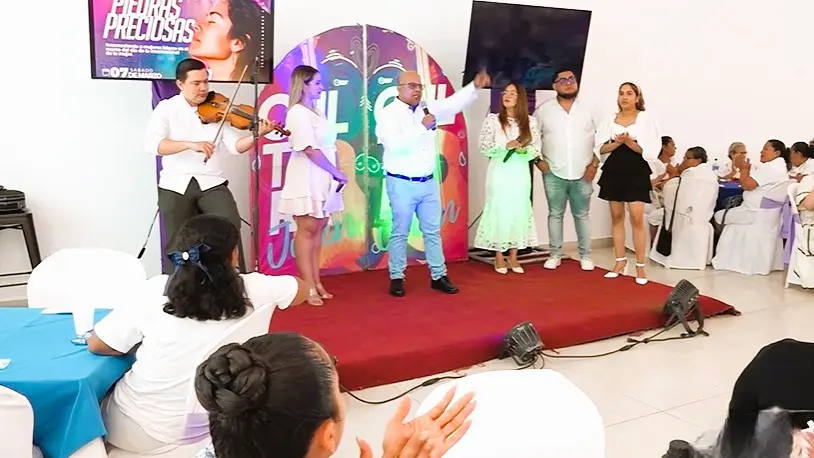 Mujeres participaron en congreso cristiano en saludo al día internacional de la mujer