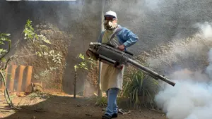 Brigadas del MINSA fortalecen la lucha contra el dengue en el barrio Hialeah