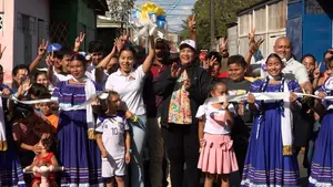 Familias del barrio Edgar Lang en el D-II de Managua reciben 3 de sus calles totalmente remozadas