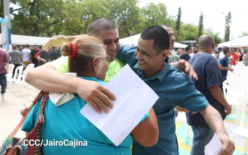1,200 personas se integran nuevamente a la vida familiar y comunitaria