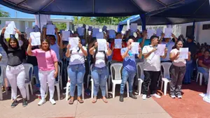 León celebra la paz y la unidad con entrega de beneficio legal y convivencia familiar