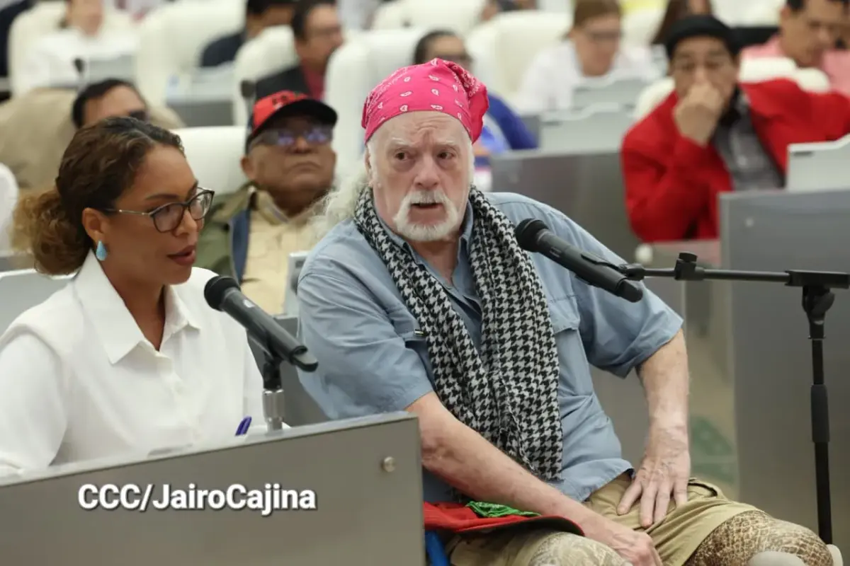 Brian Wilson, símbolo de solidaridad y amor, inspira al pueblo nicaragüense