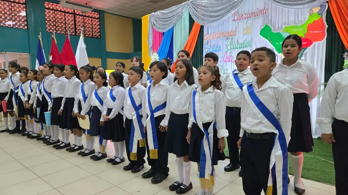 Comunidad educativa se une por la paz en Chinandega