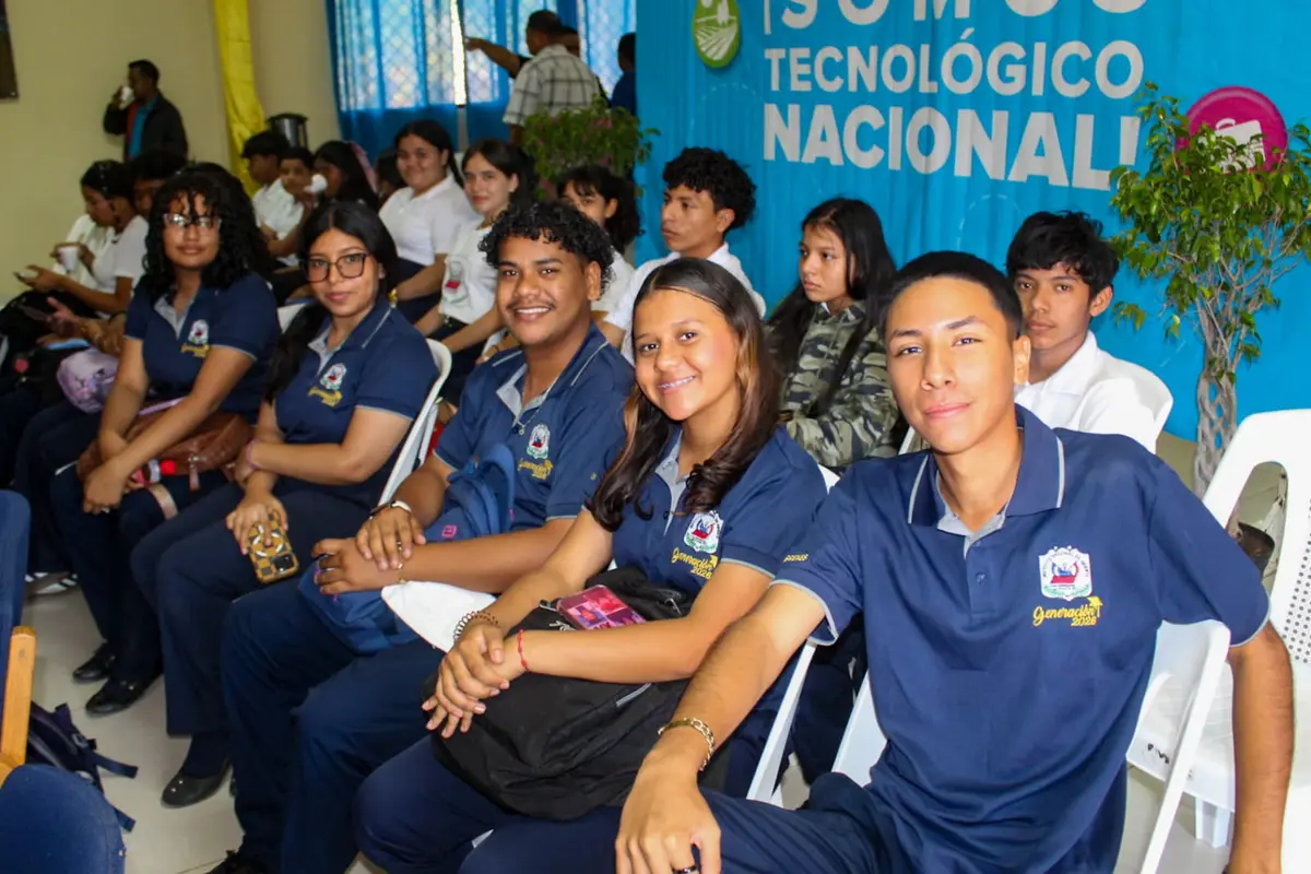 Granada reúne a jóvenes en Encuentro Nacional de Ciencia 2026