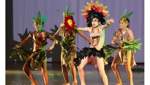Managua: más de 500 niños y niñas saludan el día internacional de la danza