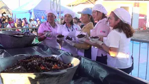Familias degustan del almíbar más grande de Nicaragua en el puerto Salvador Allende