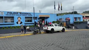 Policía nacional captura a 13 personas por robo y drogas en Matagalpa