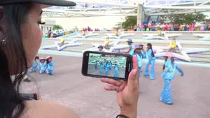 Grupos de danzas celebran alegre festival de ritmo, talento y creatividad