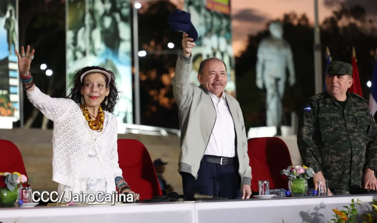 Daniel: La fuente del amor es Dios ¡Que viva la paz!