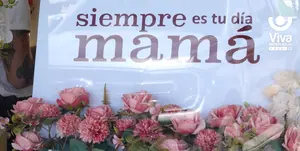 SIMAN consiente a mamá con descuentos, estilo y momentos inolvidables
