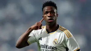 Real Madrid y Vinícius aún negocian su renovación