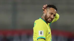 Neymar sufre lesión y se perderá amistosos previo al Mundial