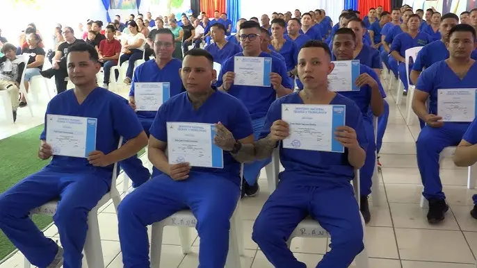 Certifican a más de 65 privados de libertad en Tipitapa