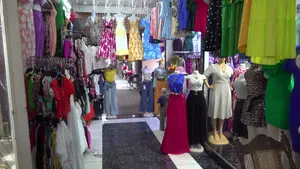Mercado Roberto Huembes surtido con todo para regalar a mamá