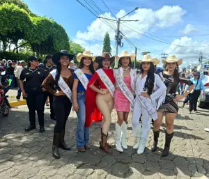 Presentan a las candidatas de las fiestas tradicionales de Juigalpa