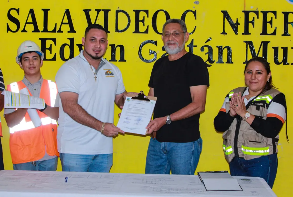 Catarina fortalece educación técnica con nueva escuela de oficios