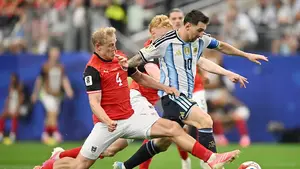 Argentina derrota a Austria y avanza a la siguiente ronda del Mundial