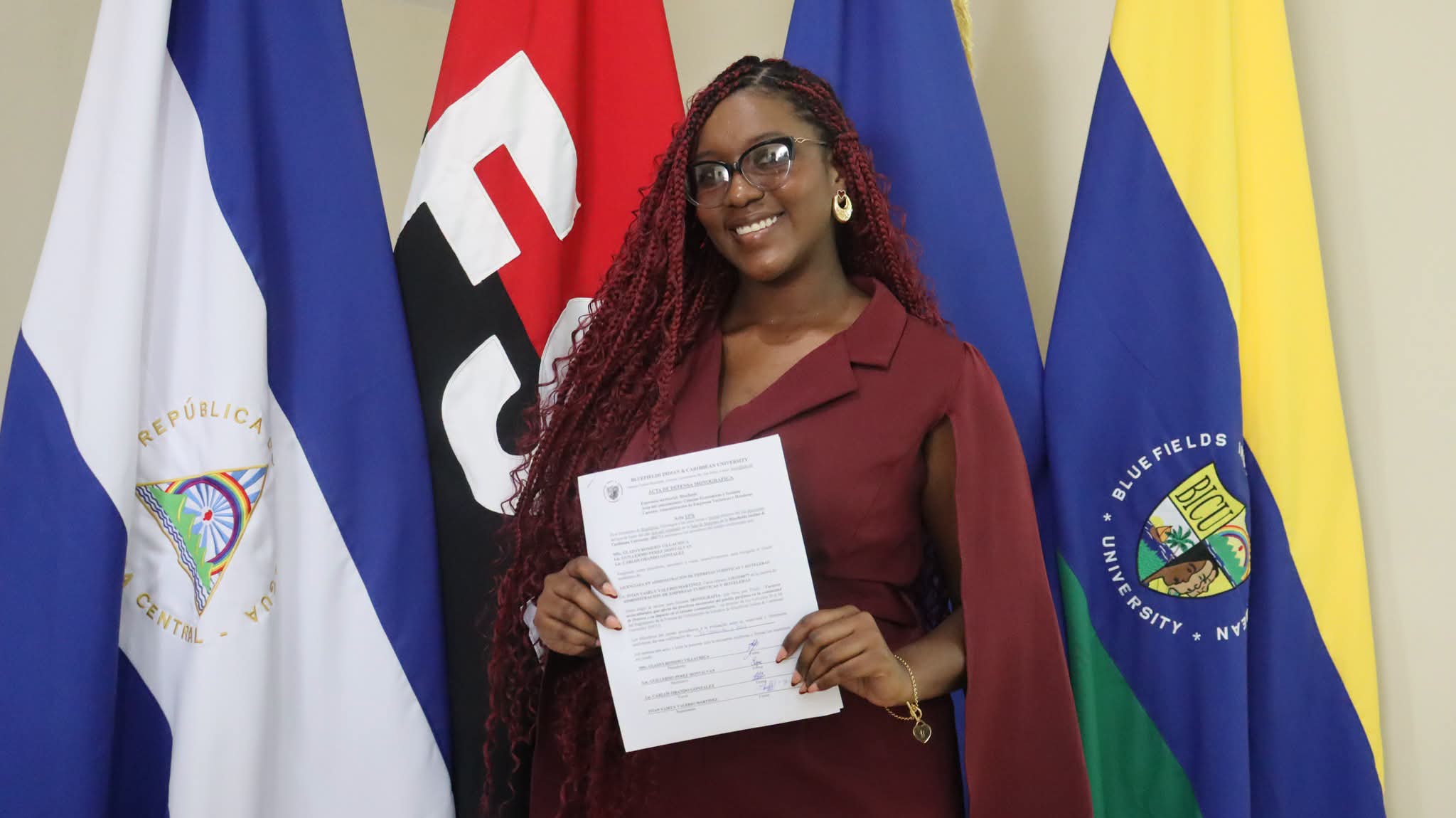 Estudiante hondureña culmina con éxito su formación en BICU Bluefields