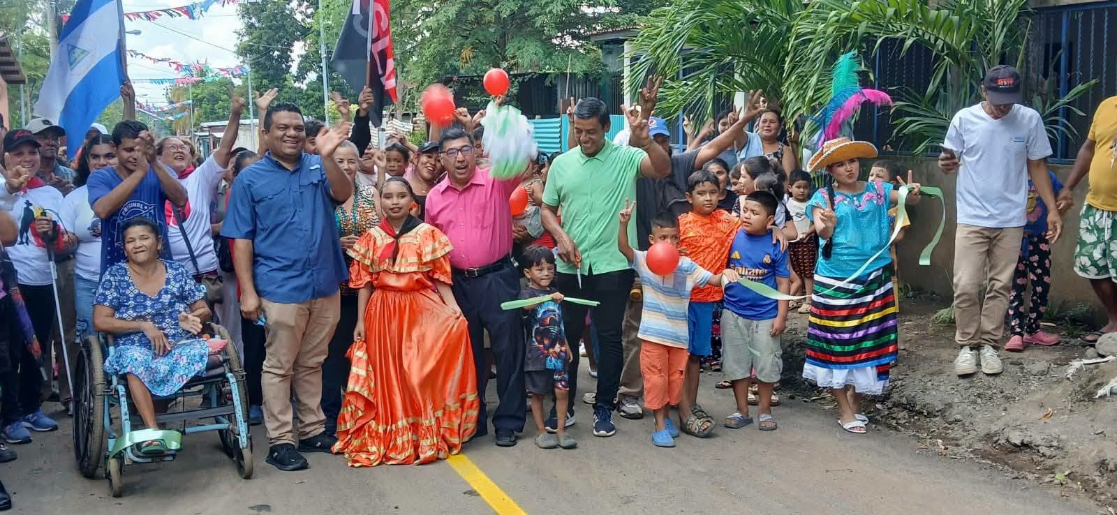 Managua: más calles para el pueblo entregan a las familias de los Laureles Sur