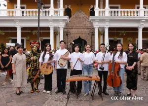 Casa de los Tres Mundos recibe delegación artística de China